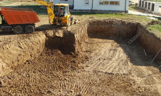 Рытье котлованов под фундамент в Арзамасе – цена от 2568 руб. за м3 | 2Землекопа-Рзм